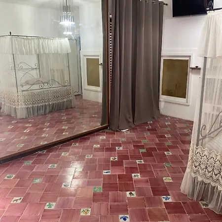 Liliana Luxury * 圣塔马利奈拉