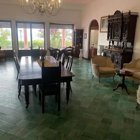 Liliana Luxury Villa