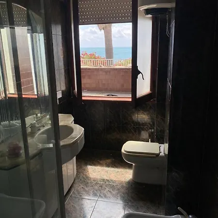 Liliana Luxury * 圣塔马利奈拉